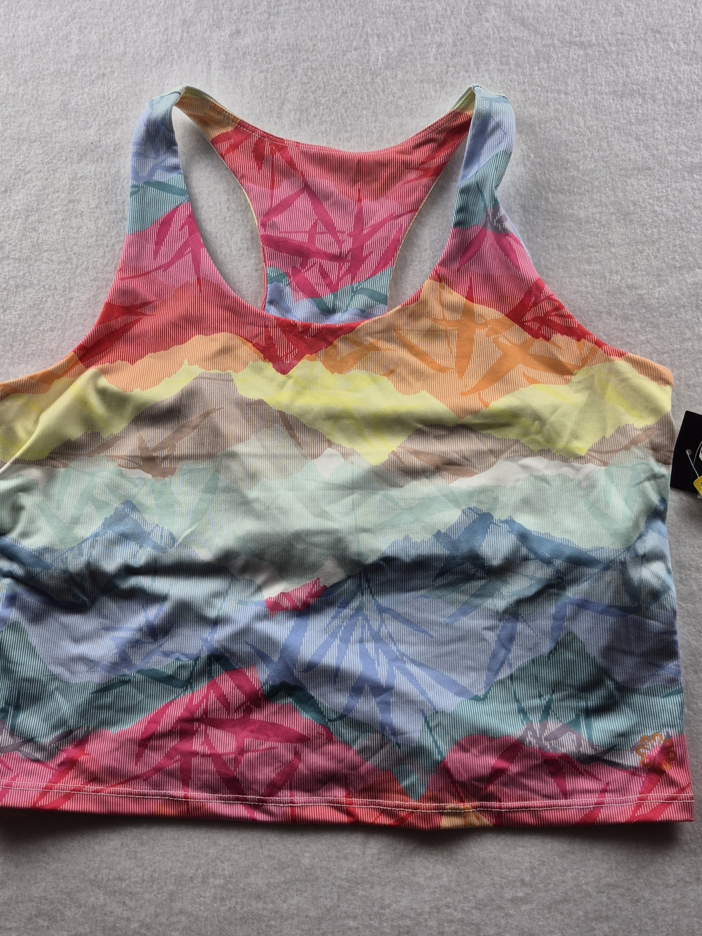 NWT Pro Player Ribbed Cropped Tank Top M Multicolor Mountain Landscape Racerback
